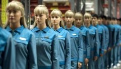 <strong>全球首款AI机械人</strong> <strong>全球首款AI机械人</strong>